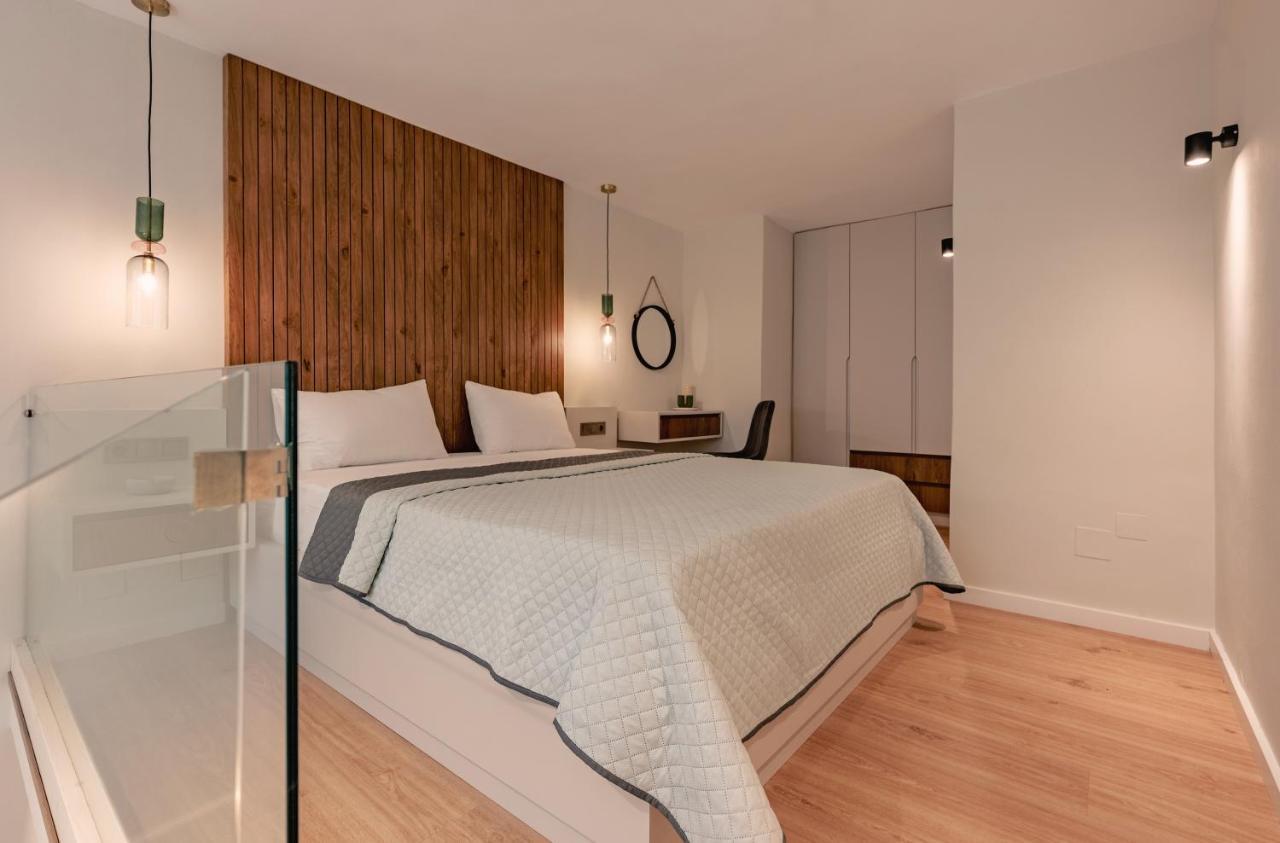 Apollo Luxury Suites Превеза Екстериор снимка