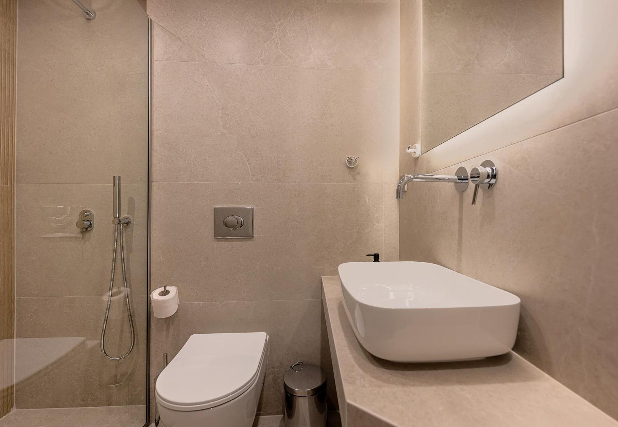 Apollo Luxury Suites Превеза Екстериор снимка